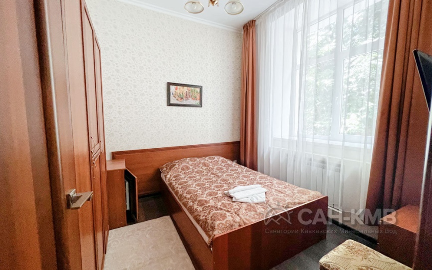 Стандарт *  - 1