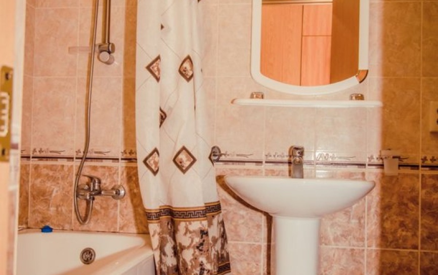 Стандарт *  - 3