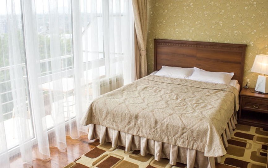 Стандарт *  - 1