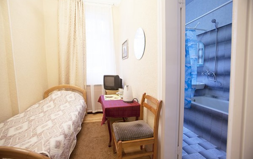 Эконом с балконом *  - 1