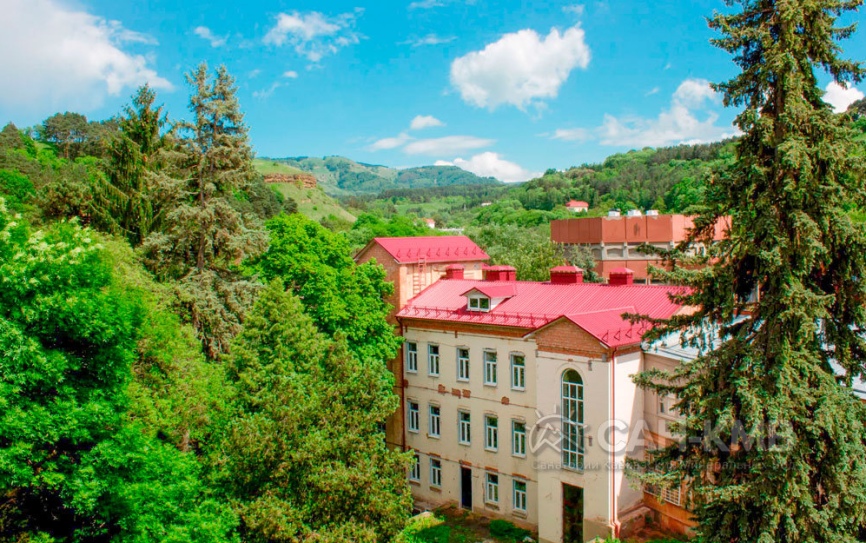 Санаторий Орион (быв. Кисловодская клиника ФГБУ СКФНКЦ ФМБА России) —* Кисловодск - 2