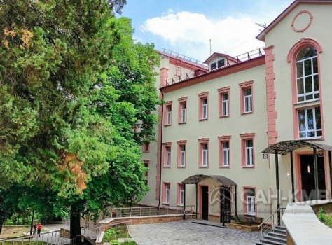 Санаторий Орион (быв. Кисловодская клиника ФГБУ СКФНКЦ ФМБА России) —* Кисловодск - 5