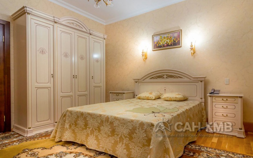 Сюит, Корпус 2 *  - 1