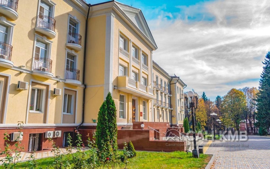 Санаторий «им. Сеченова» —* Ессентуки - 3