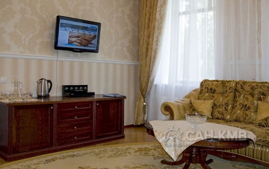 Люкс, Корпус 2,4 *  - 3