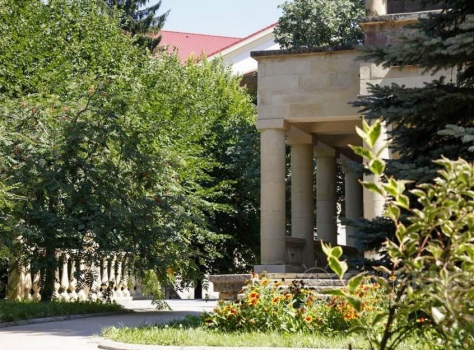 ФГБУ Санаторий «Красные камни» 4* Кисловодск - 13
