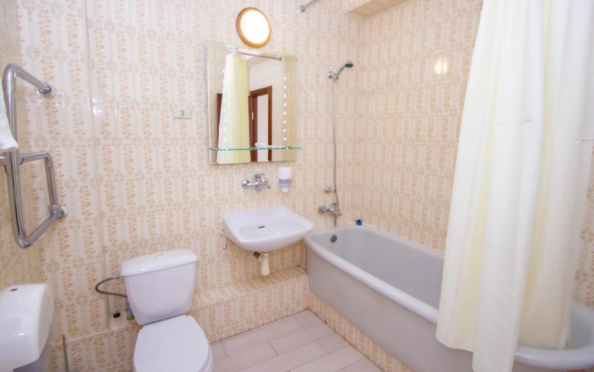 Улучшенный 3-комнатный *  - 3