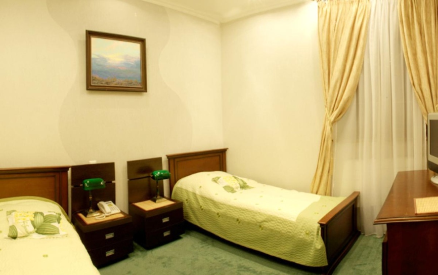 Стандартный 2-местный *  - 1