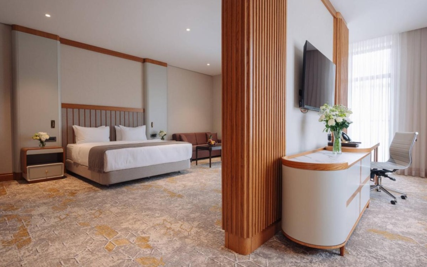 Сюит 3-местн 2-комн Модерн *  - 2