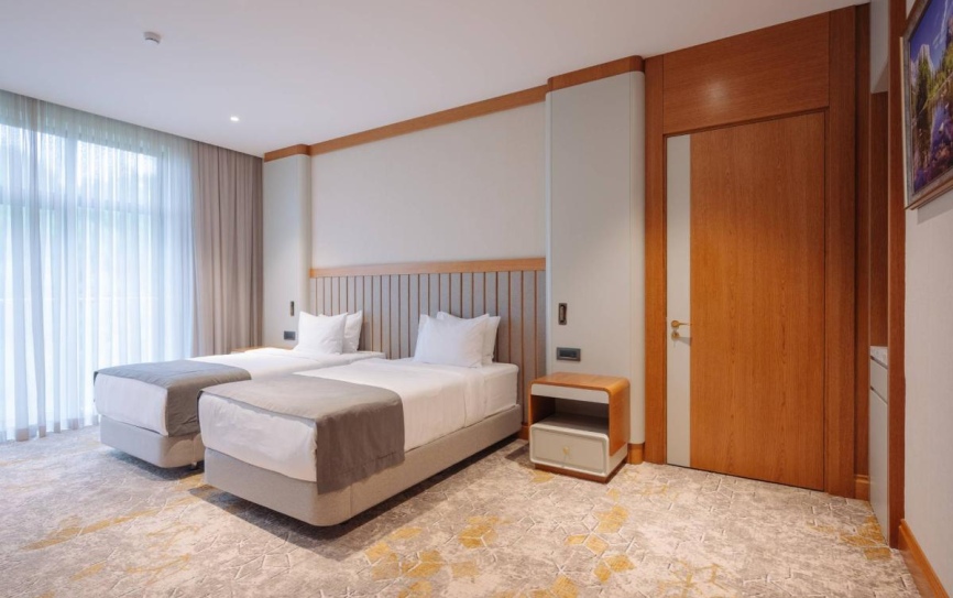 Люкс 4-местн 3-комн Семейный *  - 2