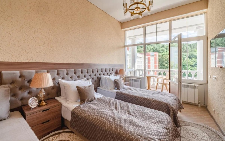 Апартаменты Апартаменты 1 комнатные с балконом *  - 2