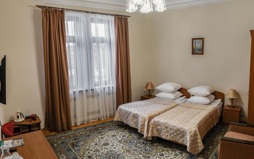 Стандартный 2-местный *  - 1