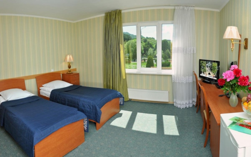 1 категория 2-местный  1-комнатный 1 категории *  - 2