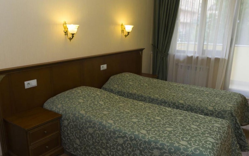 Стандартный 2-местный стандартный номер *  - 1