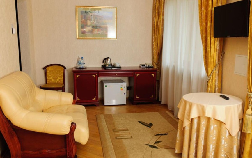 Де Люкс 2-местный 1,5-комнатный *  - 3