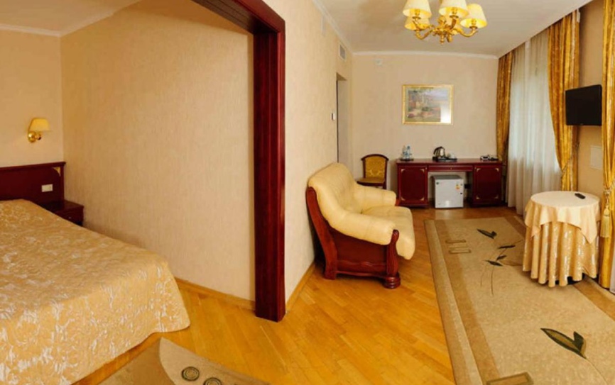 Де Люкс 2-местный 1,5-комнатный *  - 2