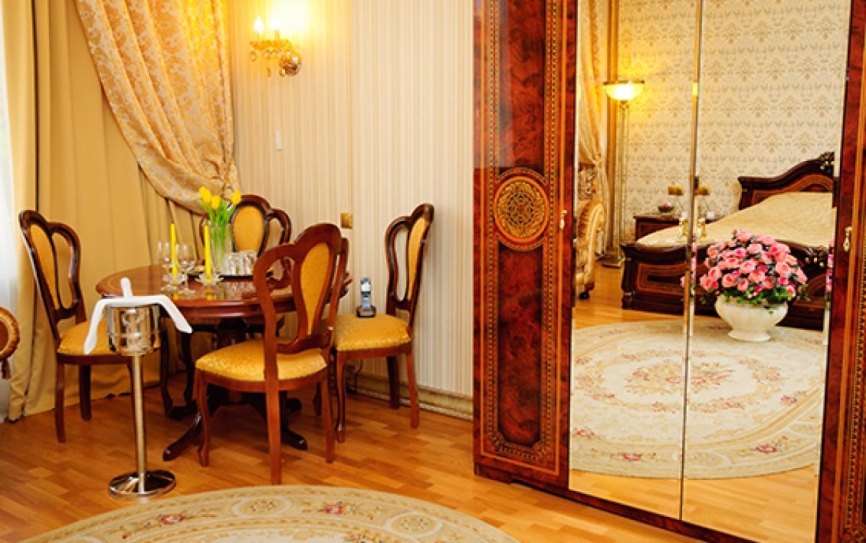 Люкс Студия 1-комнатный    на 6 этаже *  - 3