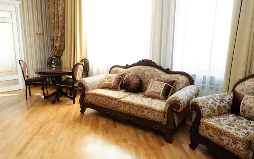 Люкс Посольский 2-комнатный 2-местный,  6 этаже *  - 1