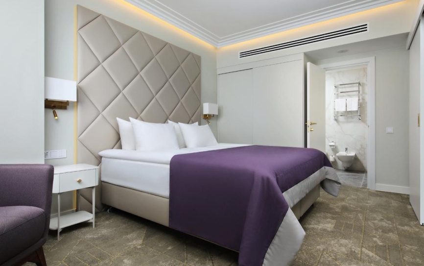 Люкс 2-местный 2-комнатный Премиум *  - 2