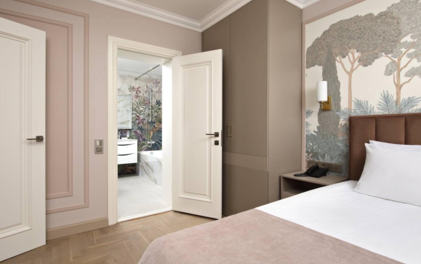 люкс-корпус 2-местный номер Люкс с балконом корпус 5 *  - 2