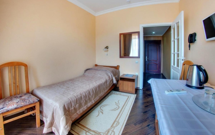 1 категория 1-местный  номер 1 категории *  - 2