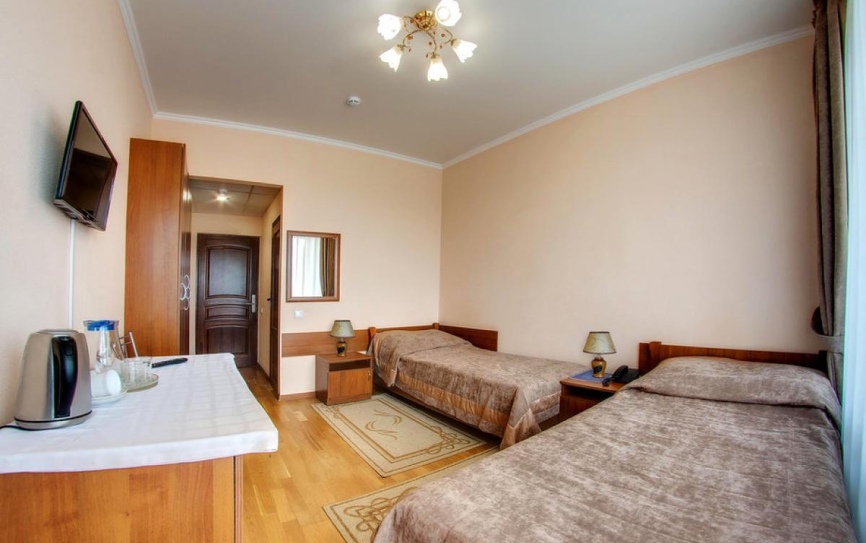 1 категория 2-местный   номер 1 категории *  - 2