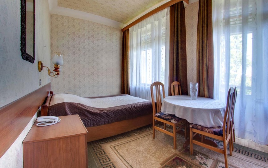 1 категория 1-комнатный семейный корпус 1 *  - 2