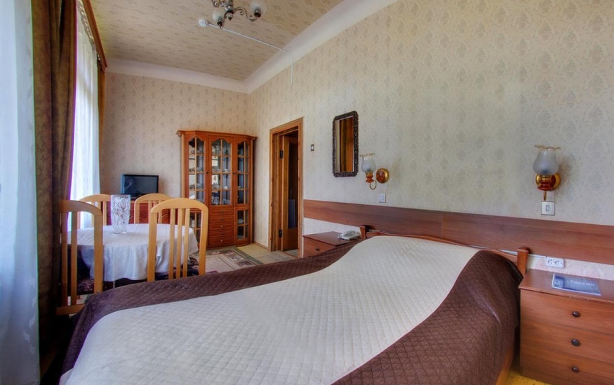 1 категория 1-комнатный семейный корпус 1 *  - 1