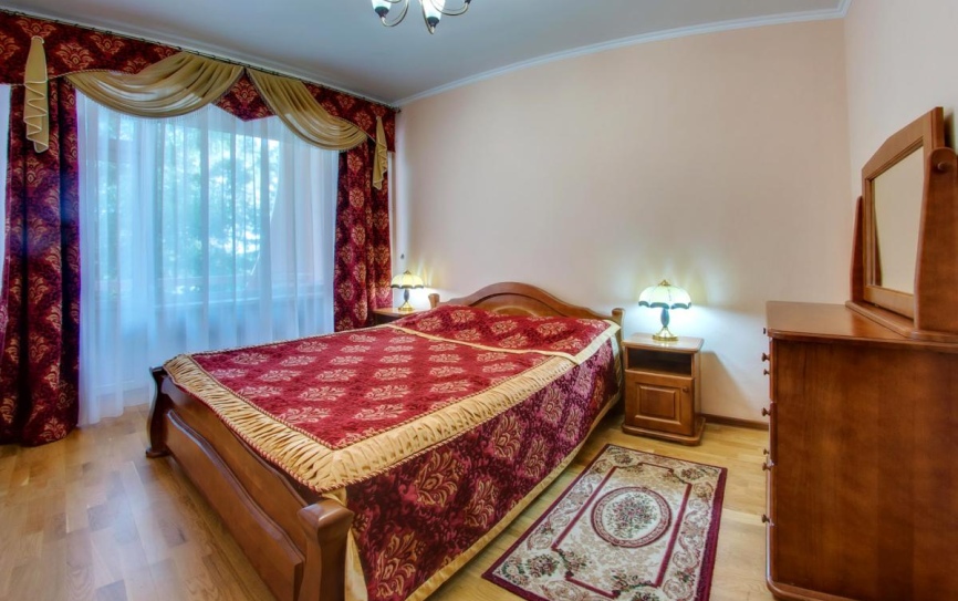 Люкс 2-местный 2 комнатный номер Люкс (до реновации) *  - 1