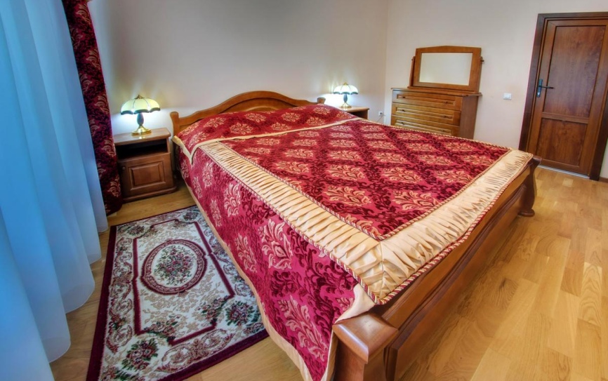 Люкс 2-местный 2 комнатный номер Люкс (до реновации) *  - 2