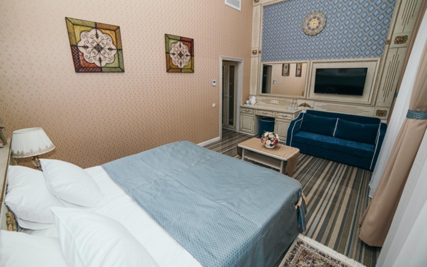 Джуниор сюит 2-местный Джуниор Сюит *  - 2