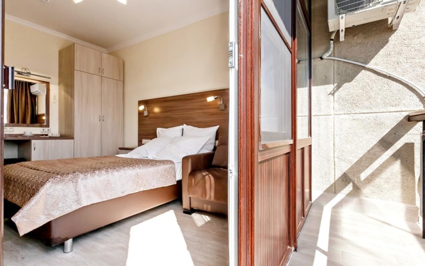 1 категория 1-местный 1 категории *  - 3