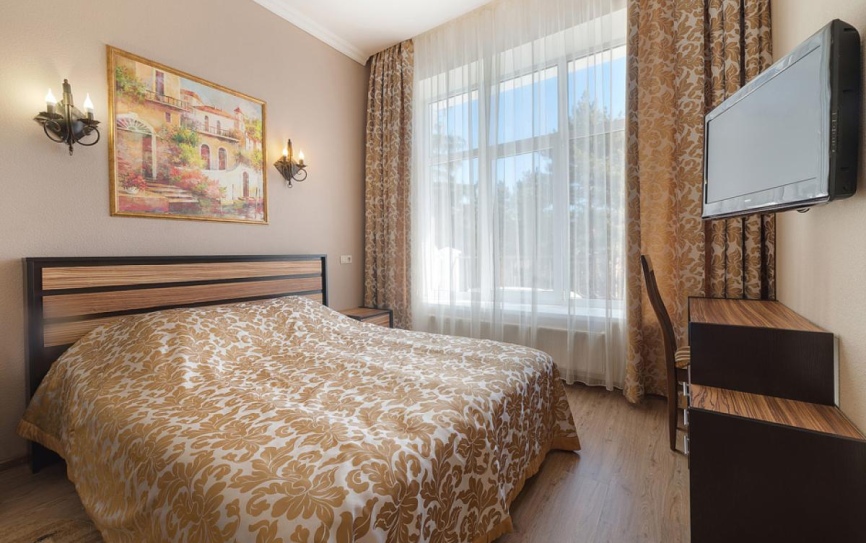 Люкс 2-местный  2-комнатный *  - 1