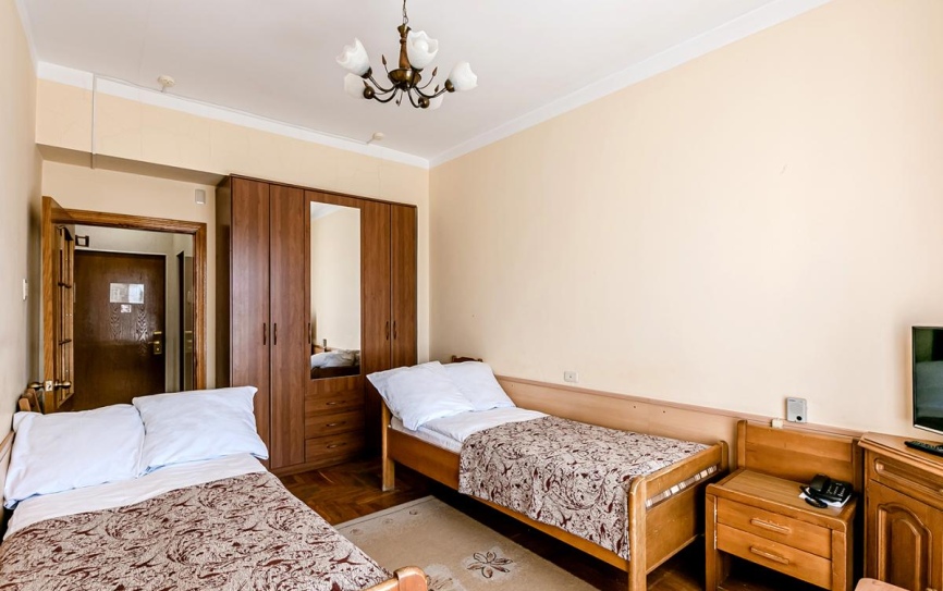 Стандартный 2-местный 1-комнатный 1 категории *  - 1