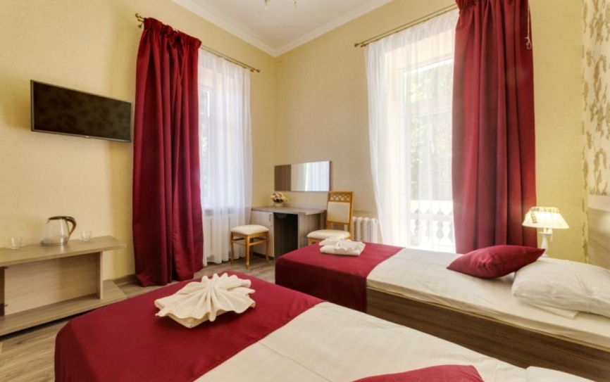 Полулюкс 2-местный без балкона в корпусе 2 *  - 3