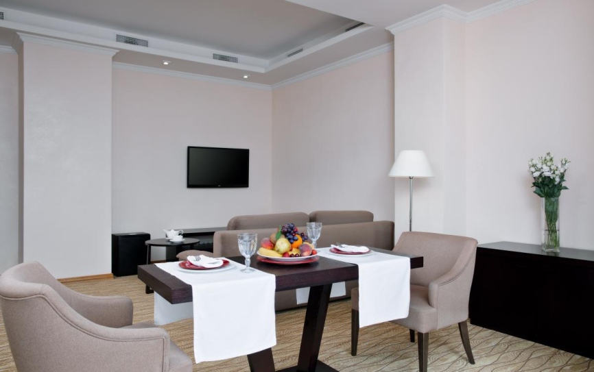 Люкс 2-местный 2-комнатный *  - 2