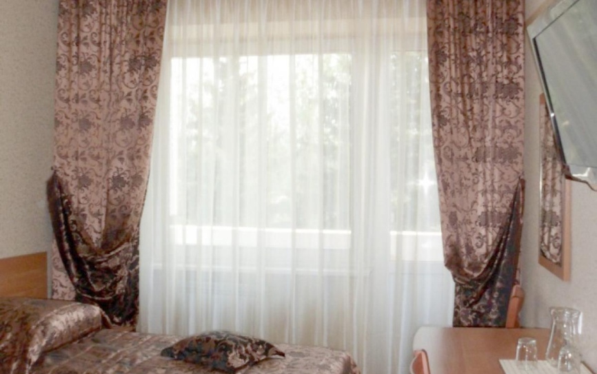 1 категория 2-местный номер корпус 1 *  - 2