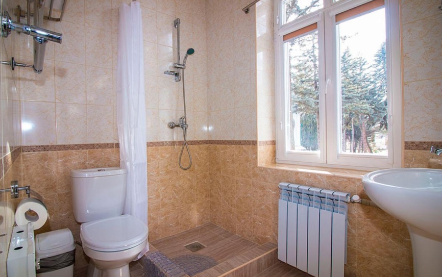 1 категория 1-местный 1-кмн в корпусе 2 *  - 3