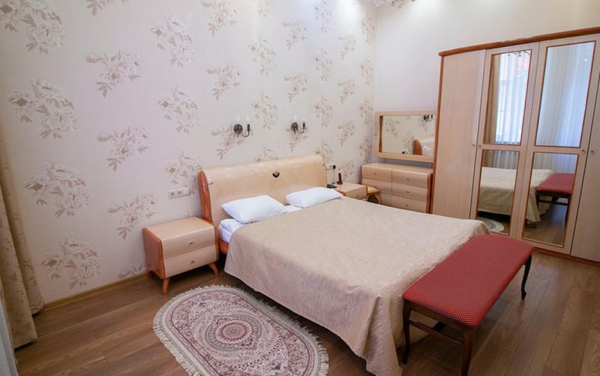 Люкс 2-комнатный номер люкс в корпусе 4 *  - 1