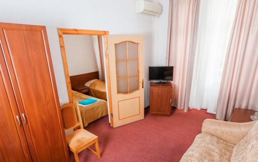 Улучшенный 2-местный 2-комнатный улучшенной категории *  - 2