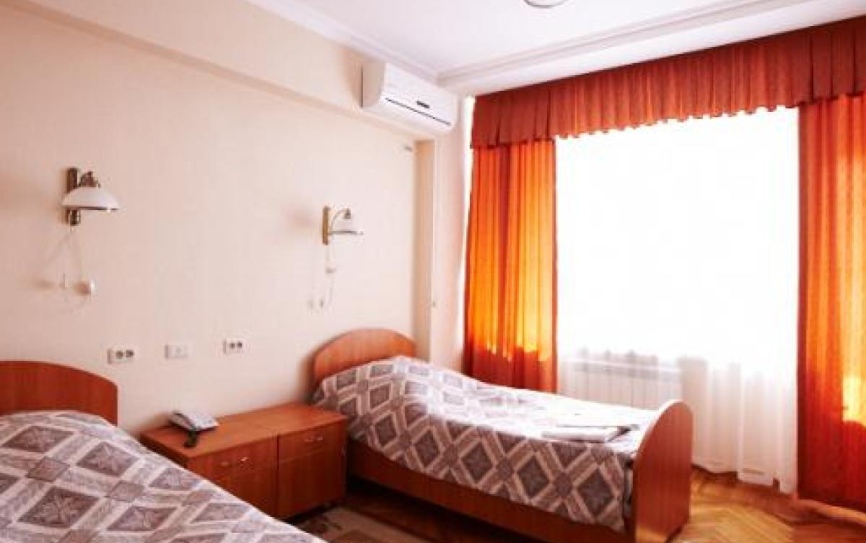 Стандартный 2-местный 1-комнатный *  - 1