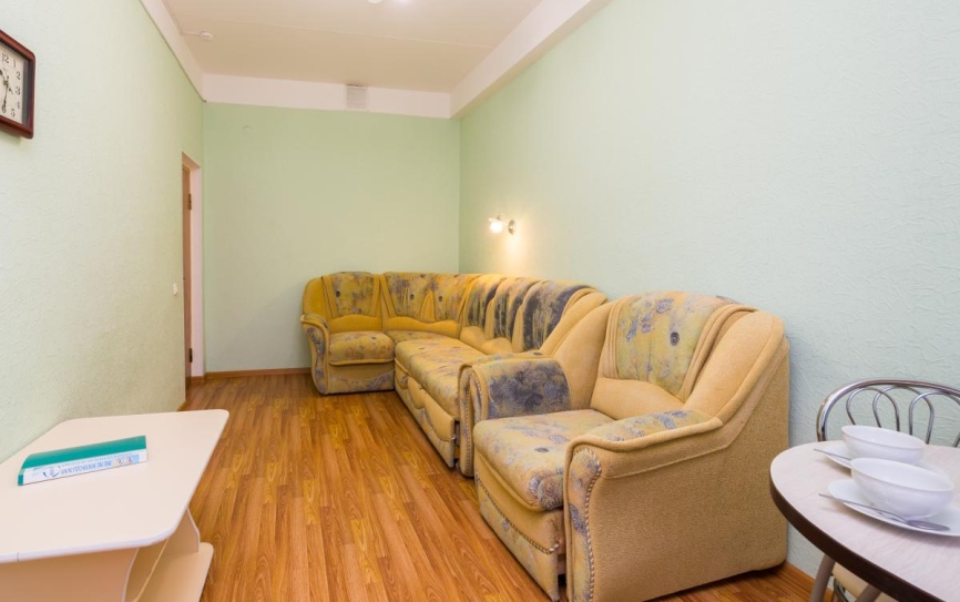 Джуниор сюит 2-местный 2-комнатный Джуниор сюит (ДС2м2) *  - 2