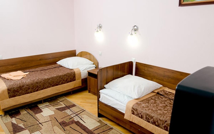 Стандартный 2-местный *  - 3