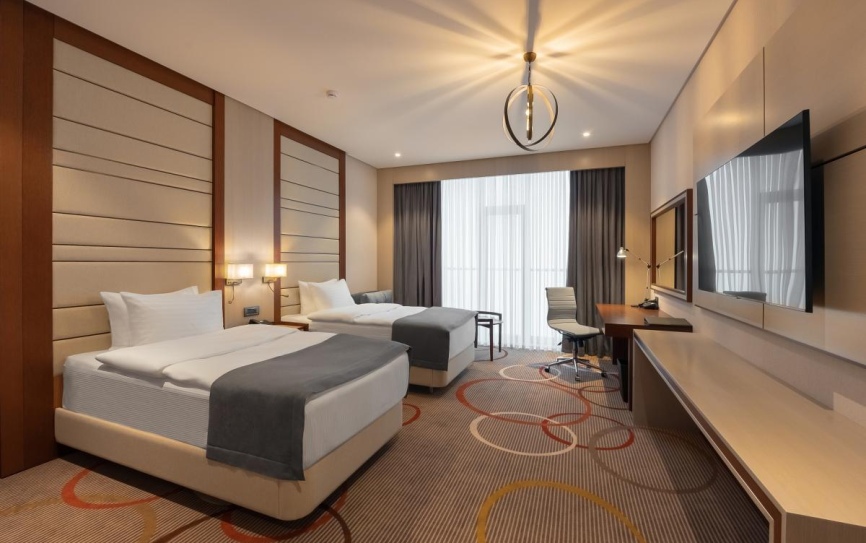 Люкс Семейный 4-местный 3-комнатный *  - 1