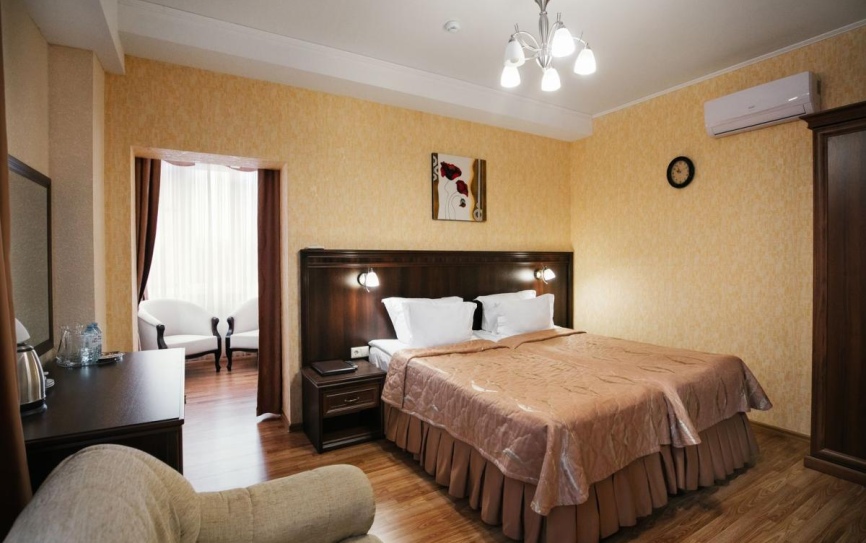 Джуниор сюит 2-местный Джуниор сюит *  - 1