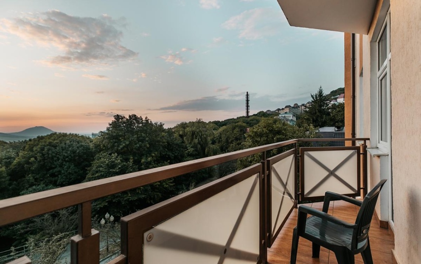 Делюкс Делюкс 2-местный *  - 3