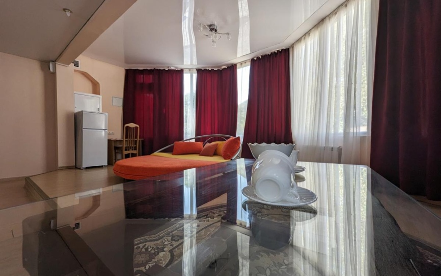 Полулюкс мансардный 1 комнатный *  - 2