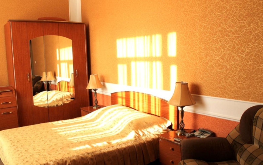 Люкс 2-местный 2-комнатный Люкс корпус 1 (Л2м2 корпус 1) *  - 2