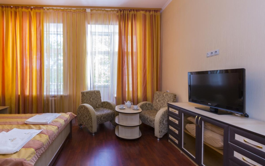 Полулюкс 2-местный 1-комнатный с балконом  (Пл2м1к2) *  - 2