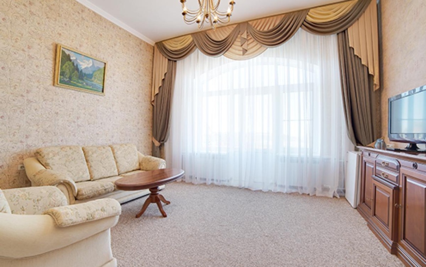 Полулюкс 2-местный 2-комнатный *  - 2